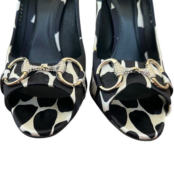 Gucci Women’s Black White Dot Cow Print Silver Bit Open Toe Pump Heels Size 7.5 - Picture 4 of 13